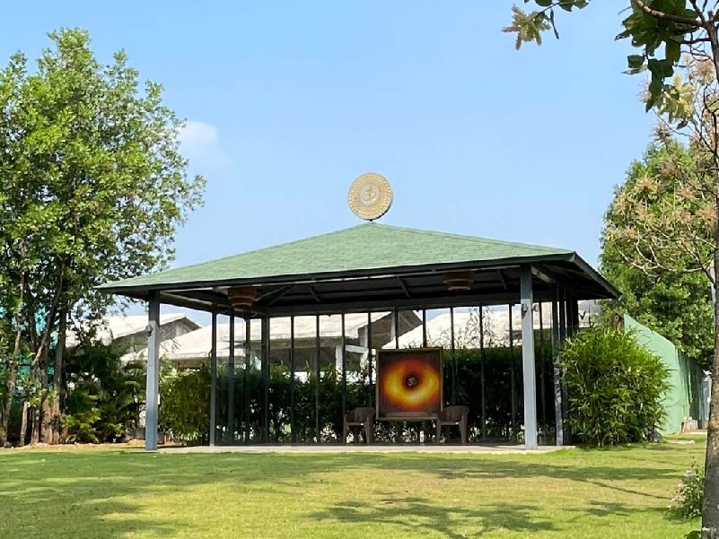 Peaceful Seating Zones.jpg